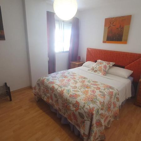 Visit Gibraltar Stay In La Linea For Less! La Línea de la Concepción Esterno foto