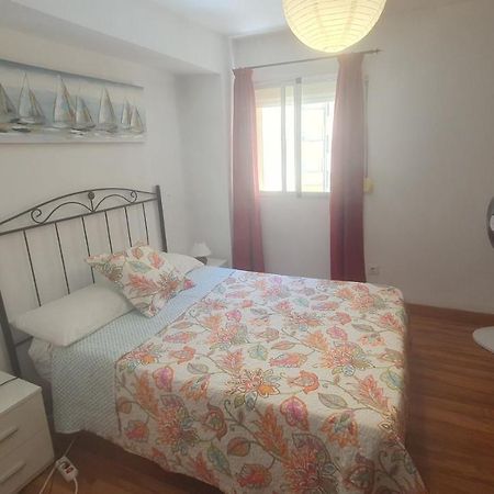 Visit Gibraltar Stay In La Linea For Less! La Línea de la Concepción Esterno foto