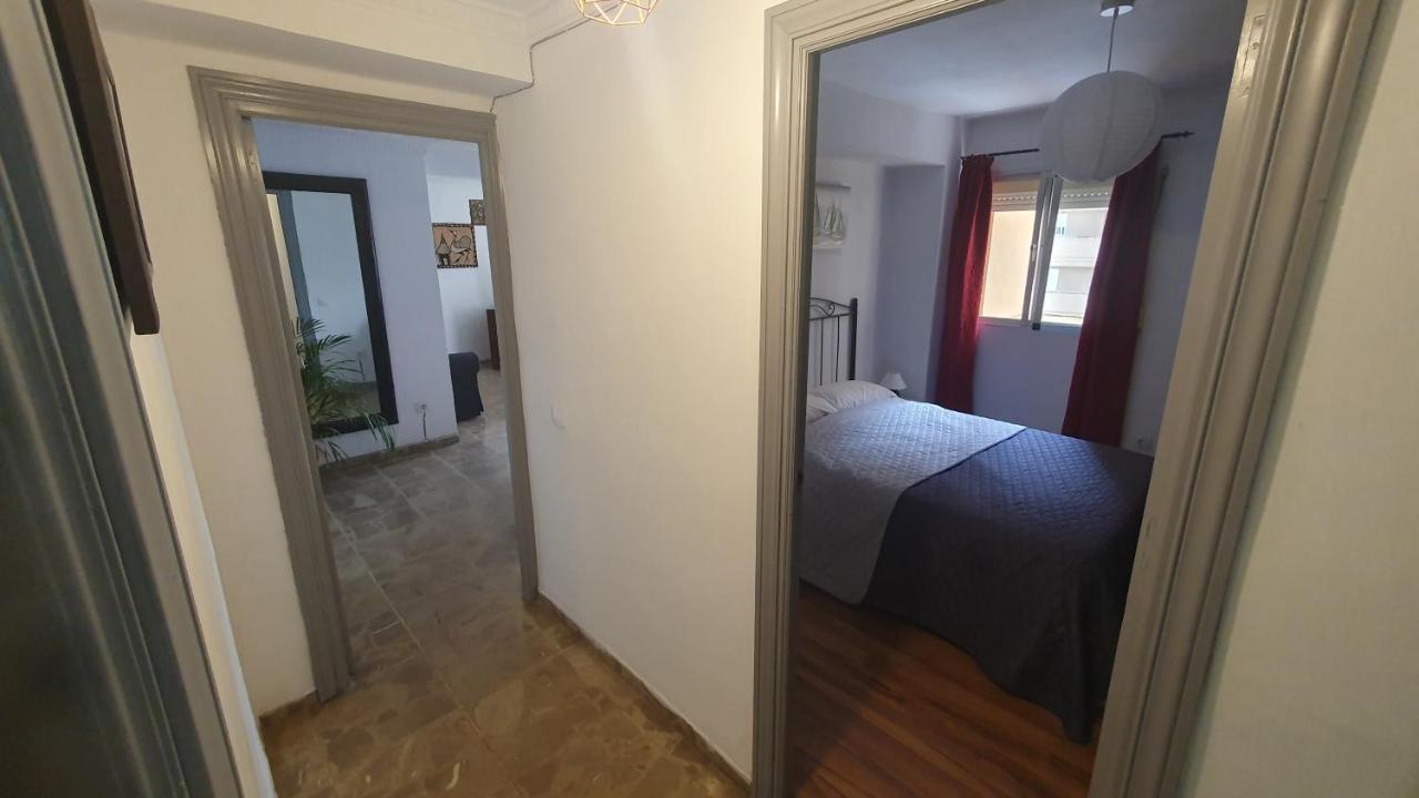 Visit Gibraltar Stay In La Linea For Less! La Línea de la Concepción Esterno foto