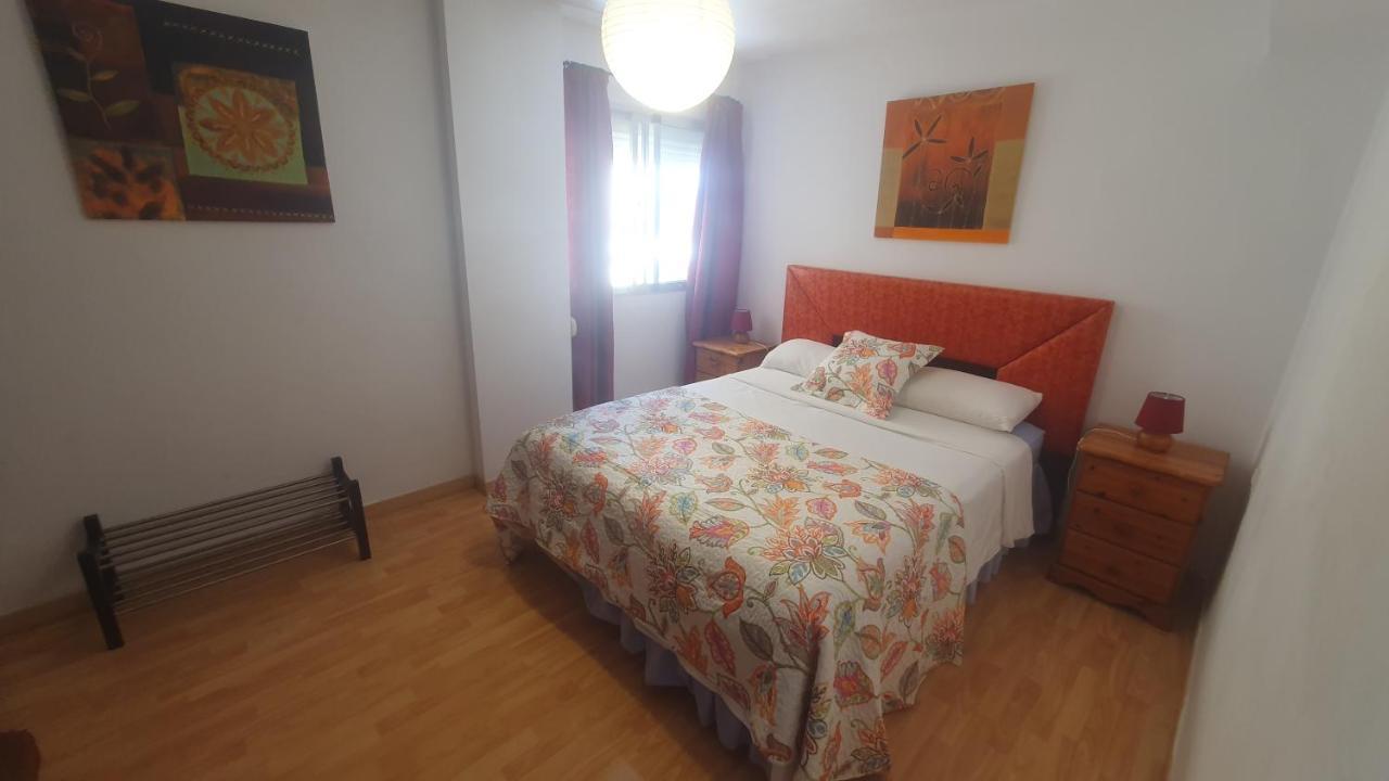 Visit Gibraltar Stay In La Linea For Less! La Línea de la Concepción Esterno foto